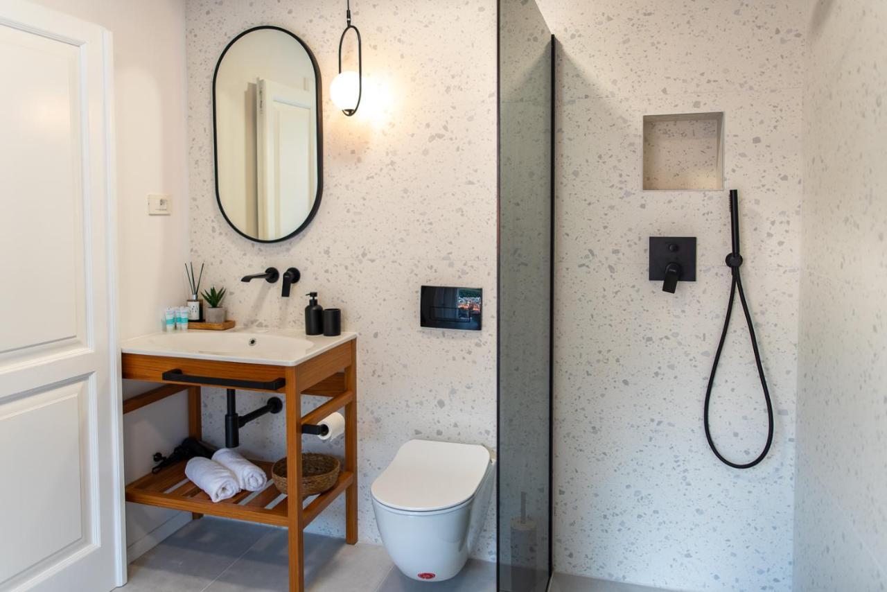Shee-Lu Suites دوبروفينك المظهر الخارجي الصورة